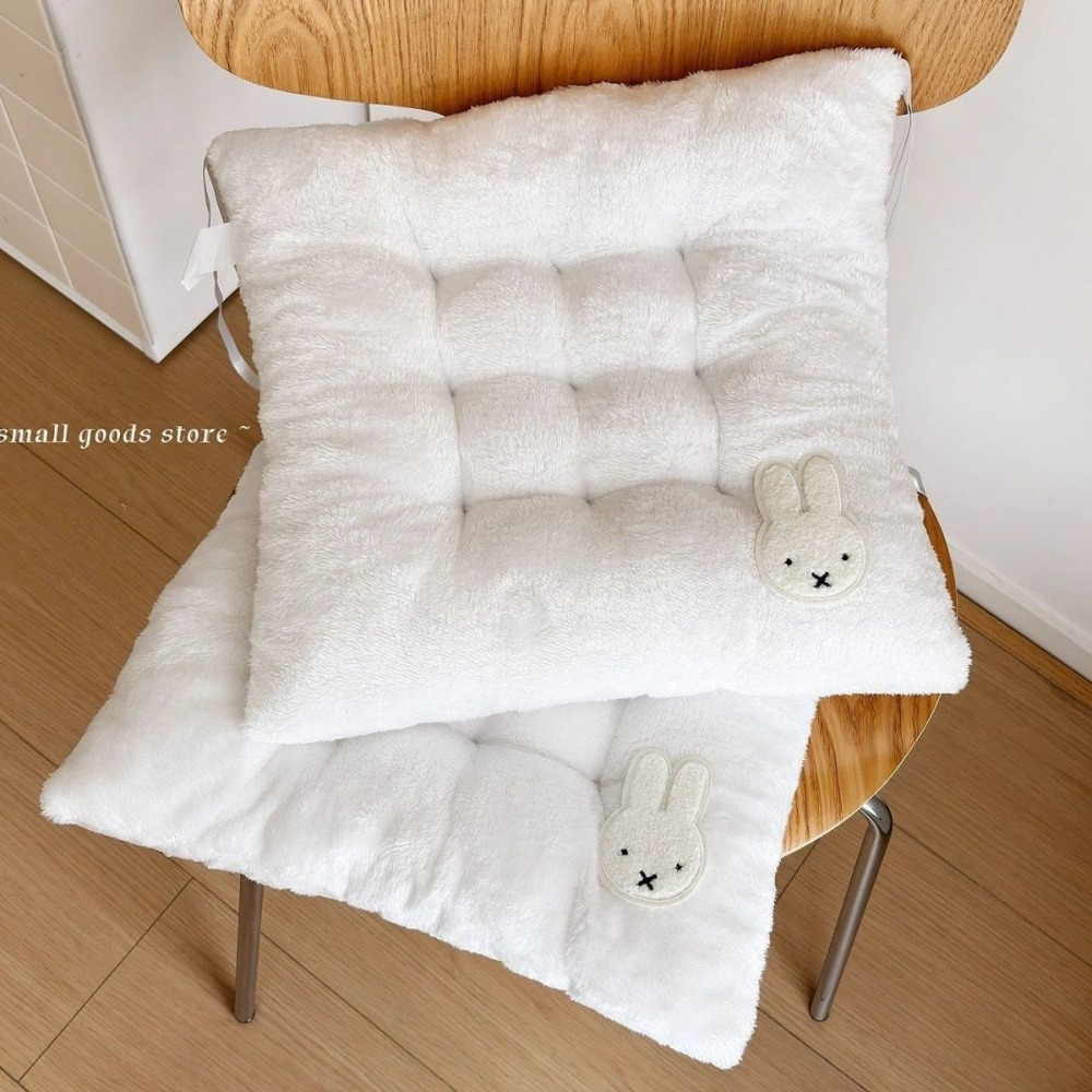وسادة مقعد سميكة على شكل أرنب  - مراجعة Office Stool وسعره